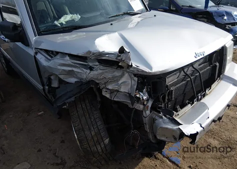 2008 Jeep Commander Overland z USA, uszkodzony, nr VIN 1J8HG68268C215294